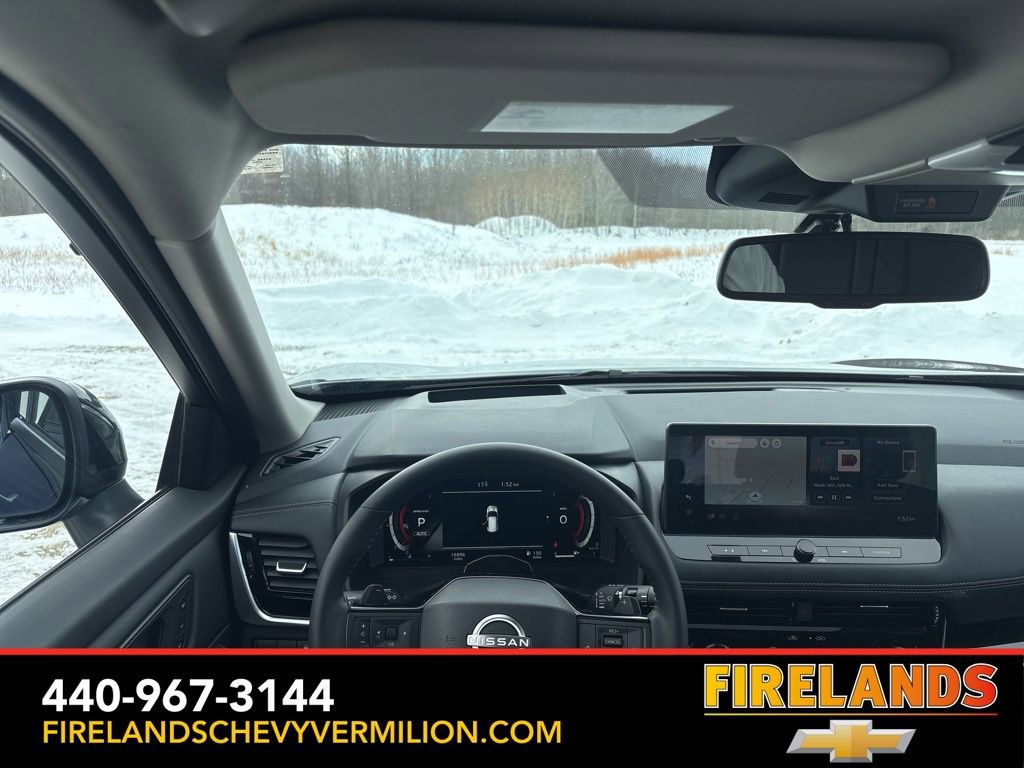 Used 2025 Nissan Rogue SL w/ Tech Package image 52