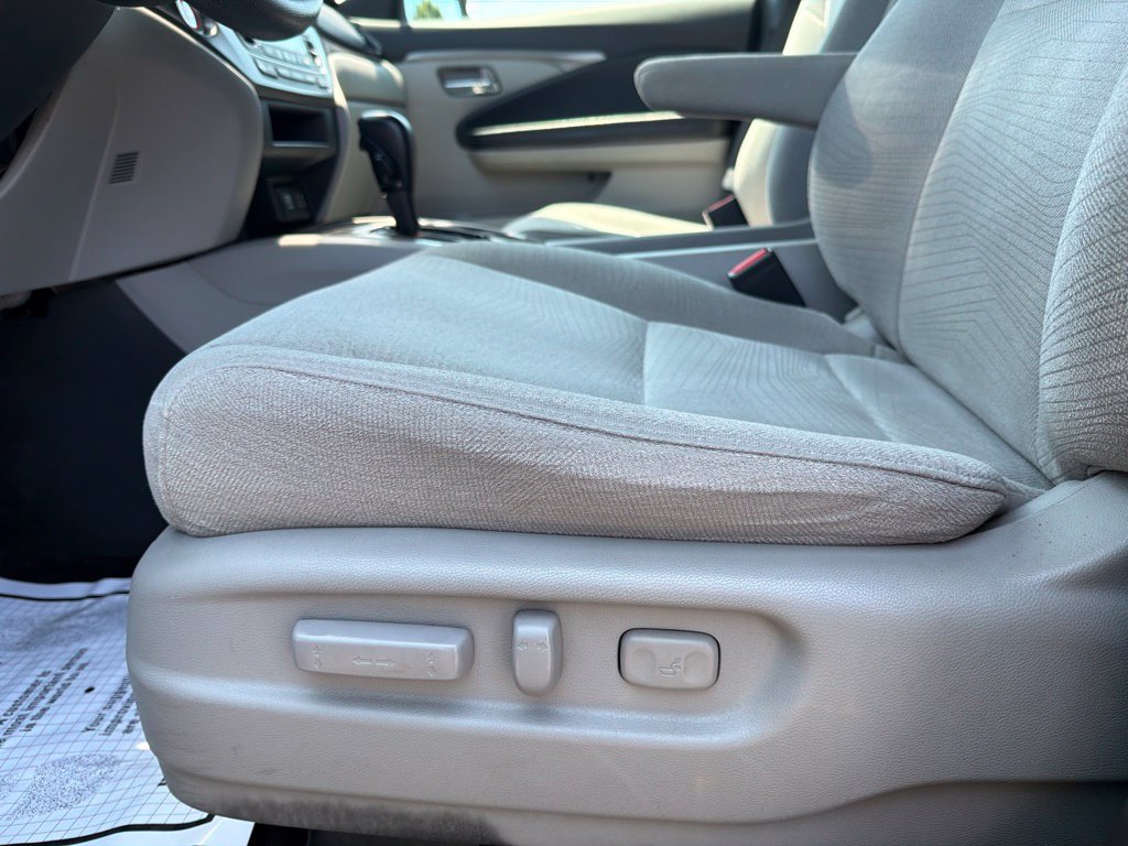 Used 2016 Honda Pilot EX image 16