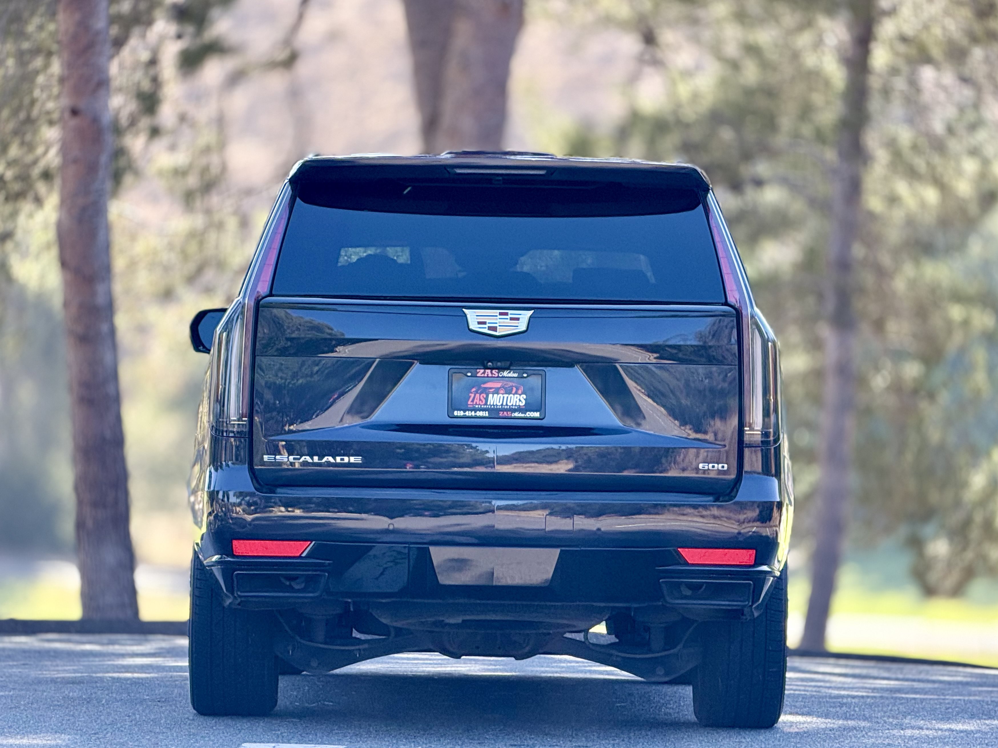 Used 2023 Cadillac Escalade ESV Sport w/ Touring Package AWD/4WD image 10