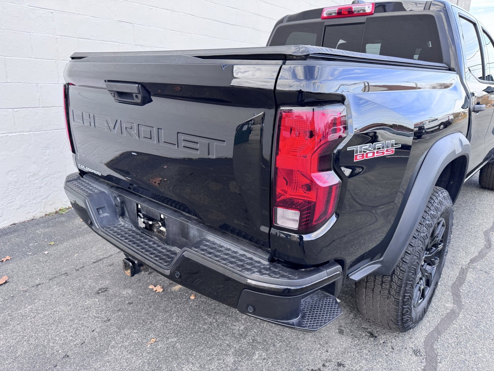 Used 2024 Chevrolet Colorado Trail Boss w/ Advanced Trailering Package image 9