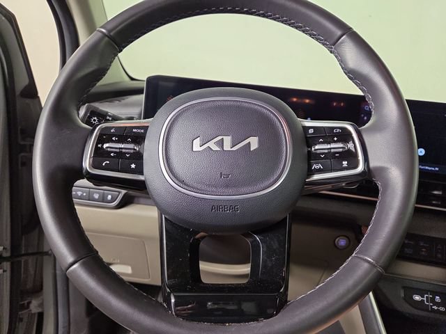 Certified 2025 Kia Carnival EX FWD image 21
