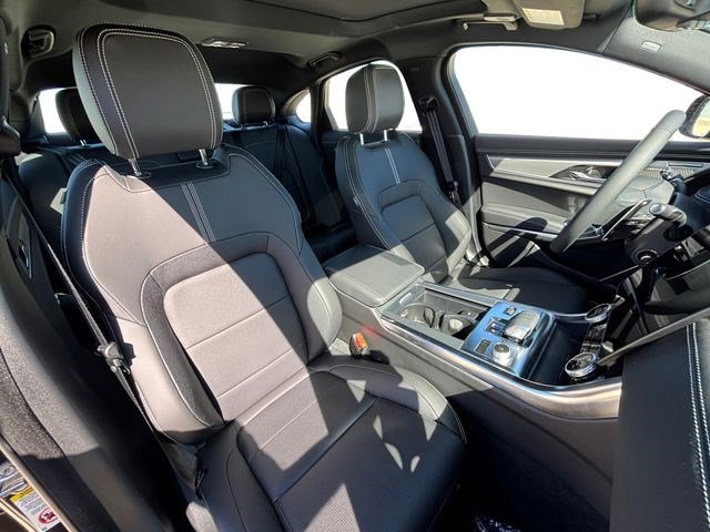 New 2024 Jaguar XF R-Dynamic SE AWD/4WD image 17