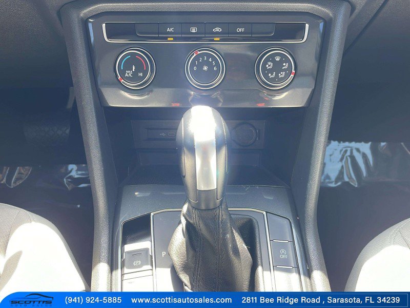 Used 2020 Volkswagen Tiguan S image 30