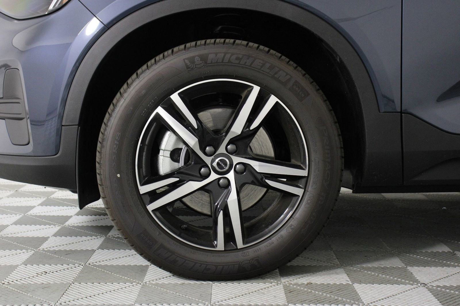 New 2026 Volvo XC40 B4 Core image 13