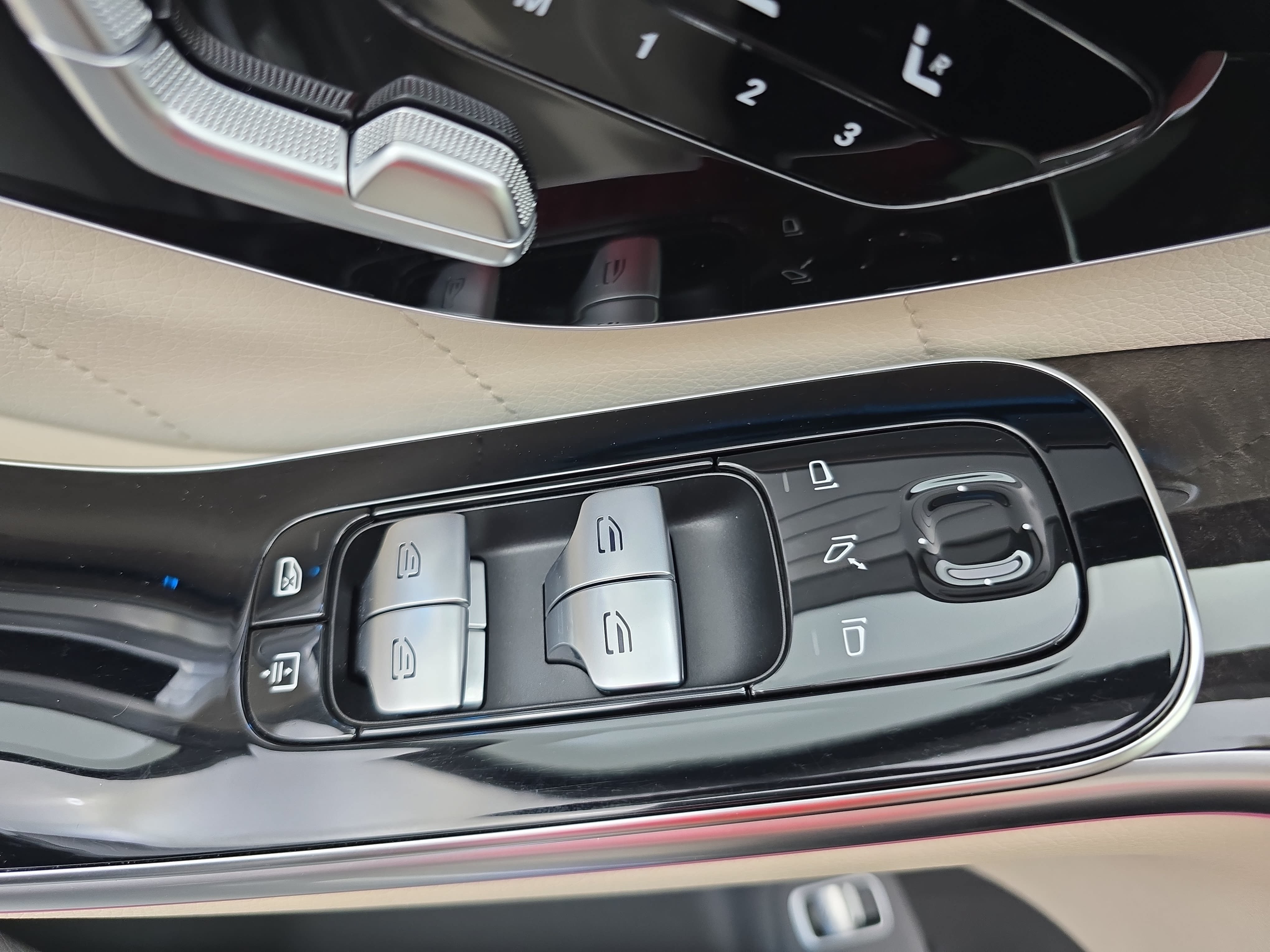 Certified 2023 Mercedes-Benz S 580 4MATIC Sedan image 28