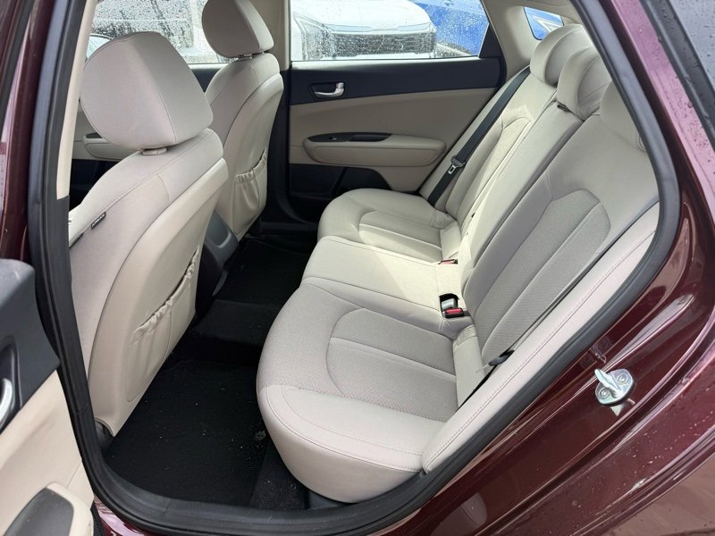 Used 2016 Kia Optima LX image 9