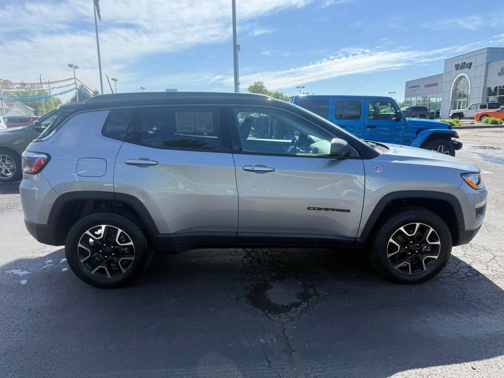 Used 2021 Jeep Compass Trailhawk AWD/4WD image 2