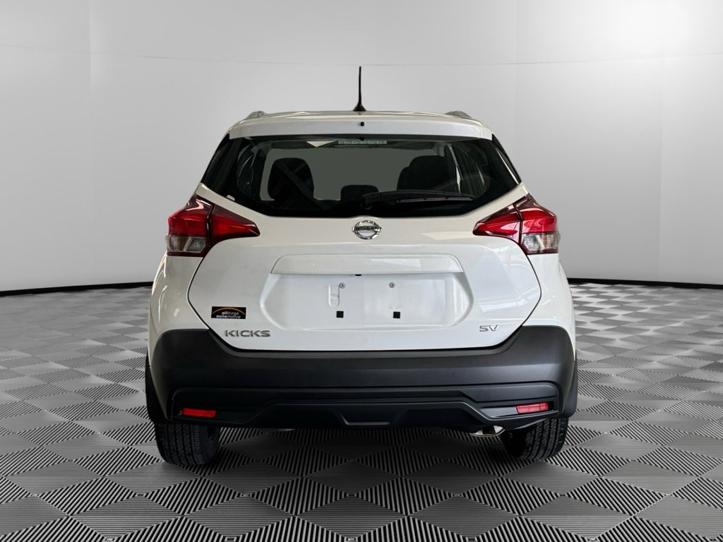 Used 2019 Nissan Kicks SV FWD image 7