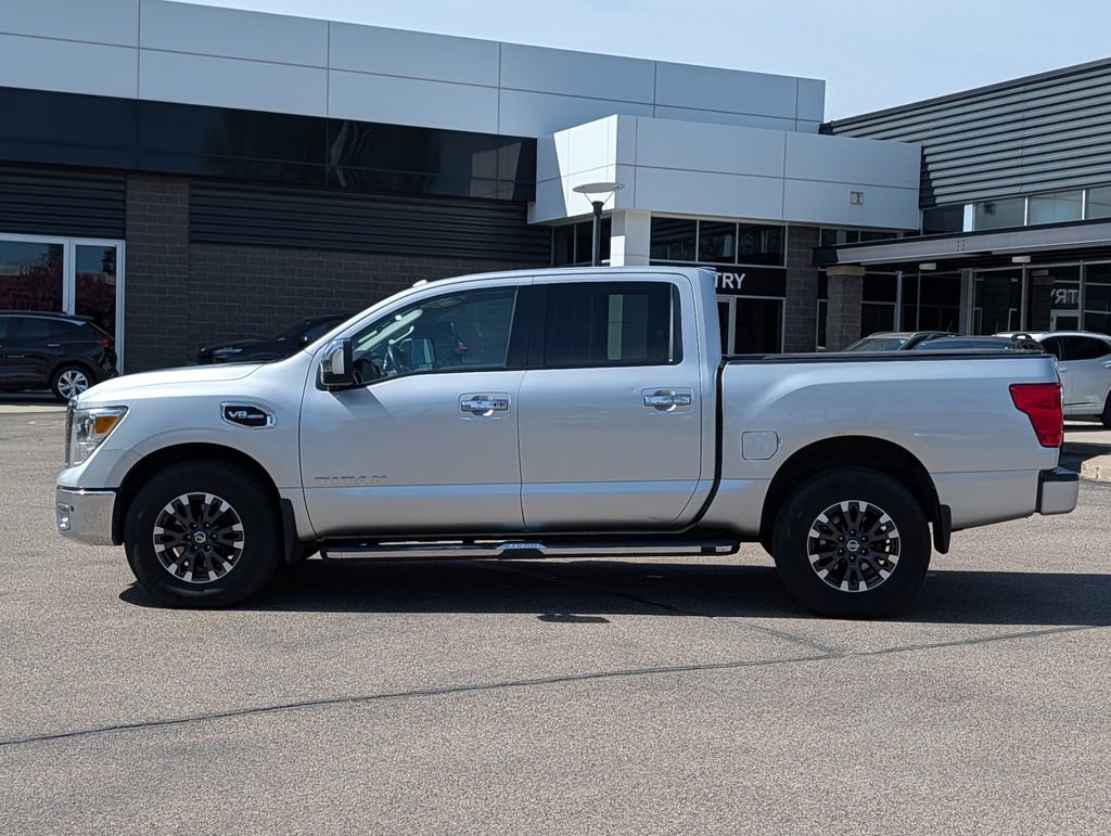 Used 2017 Nissan Titan SL w/ Off-Road Package AWD/4WD image 6