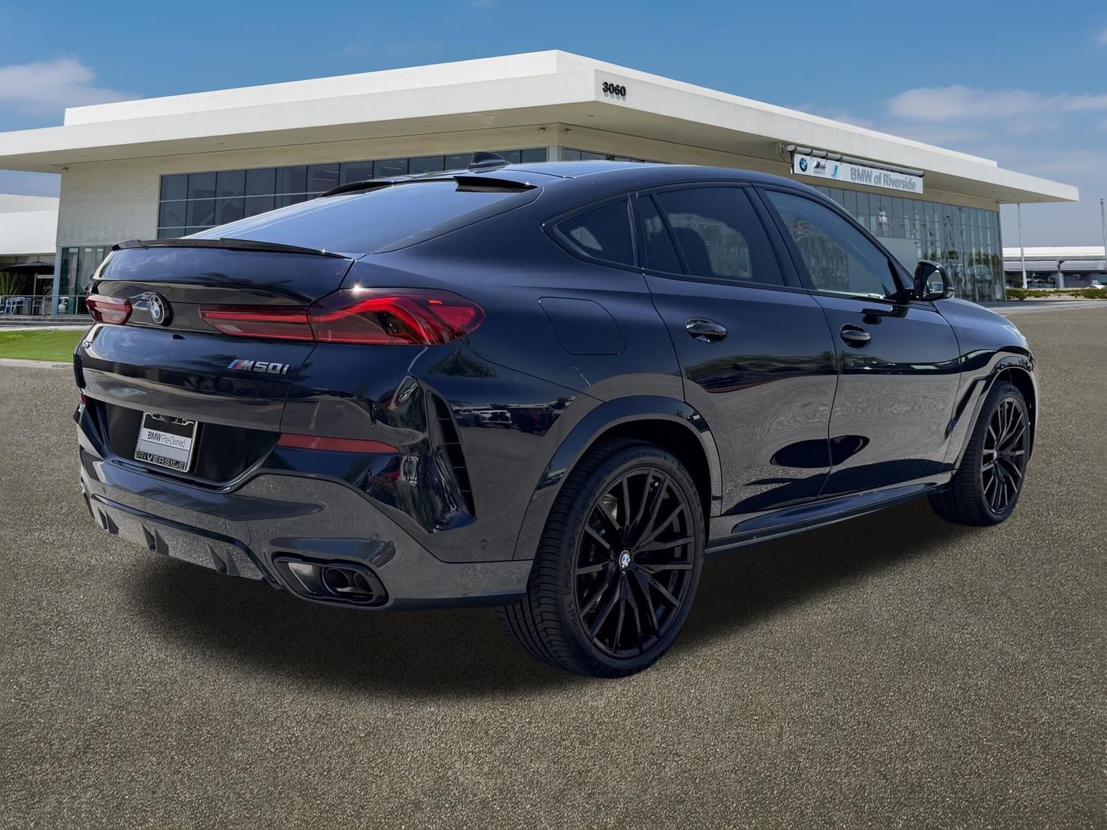 Certified 2023 BMW X6 M50i w/ Executive Package AWD/4WD image 11