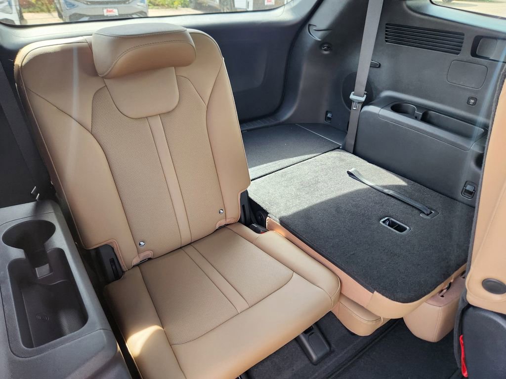 New 2026 Kia Sorento SX Prestige w/ Olive Brown Leather Package image 11