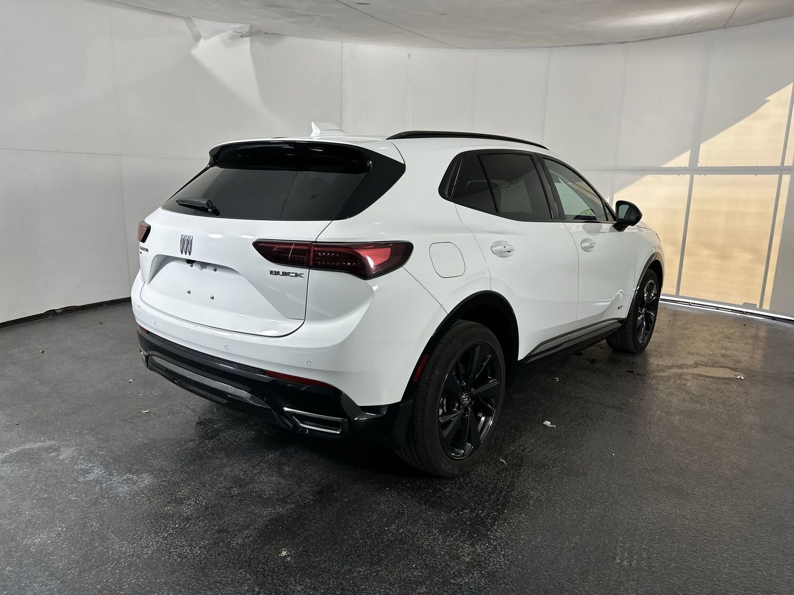 Used 2025 Buick Envision Sport Touring image 8