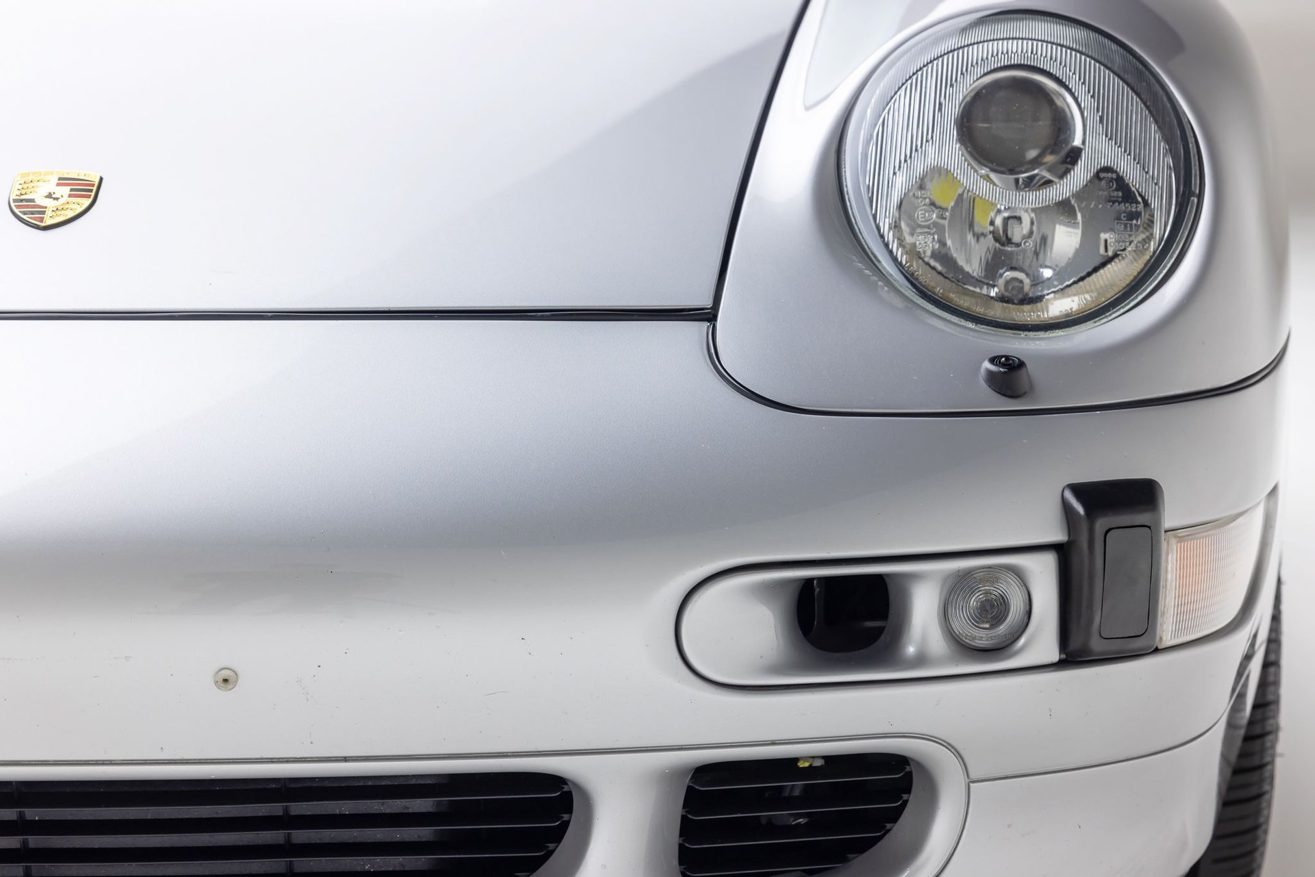 Used 1998 Porsche 911 Carrera S RWD image 25