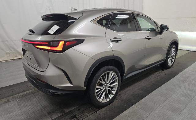 Used 2022 Lexus NX 350h AWD image 4