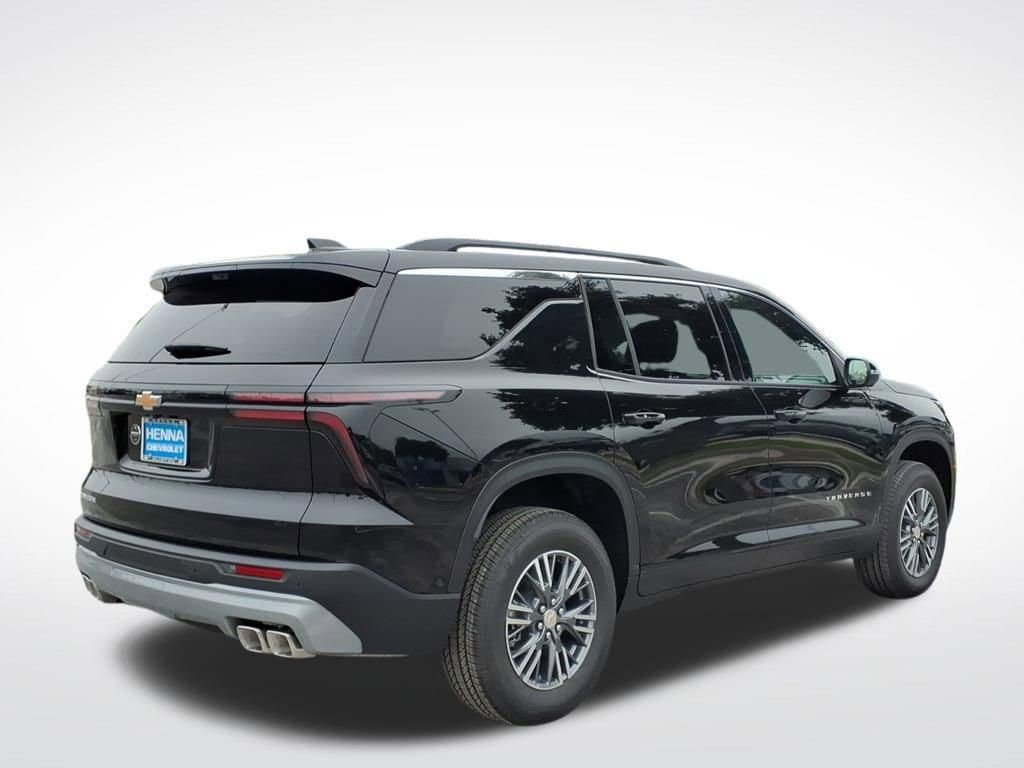 New 2026 Chevrolet Traverse LT w/ Enhanced Driving Package FWD image 3