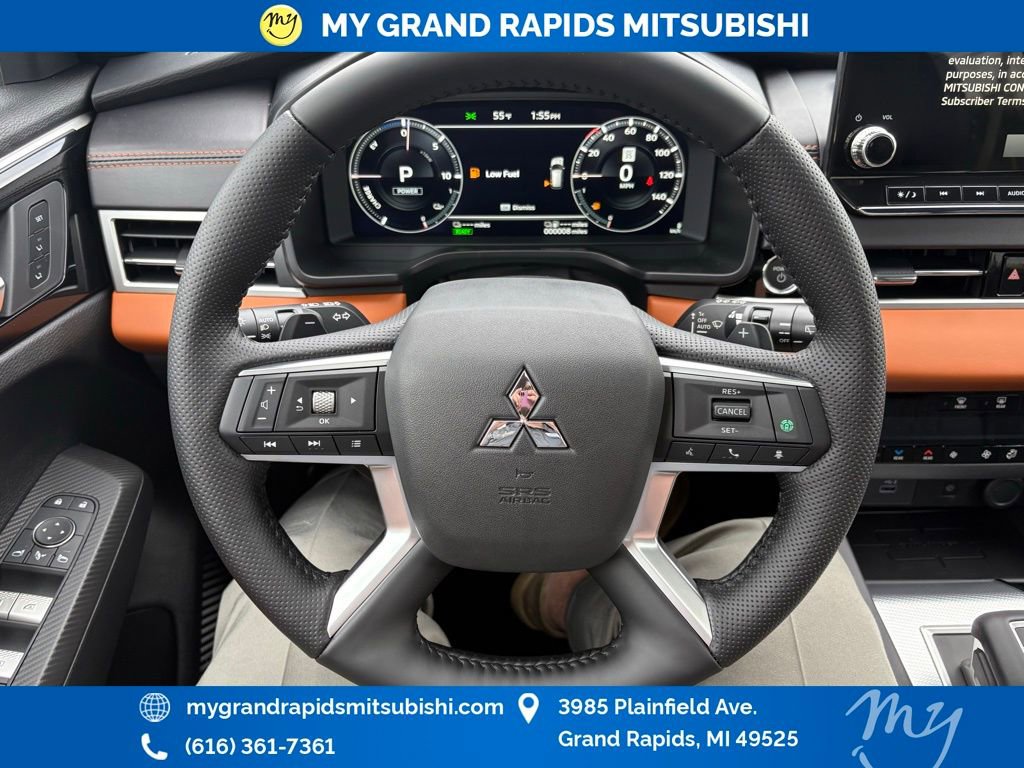 New 2025 Mitsubishi Outlander SEL image 16