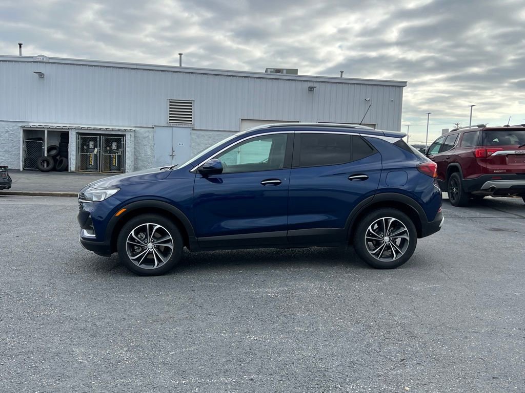 Used 2023 Buick Encore GX Select w/ Safety Package II image 9