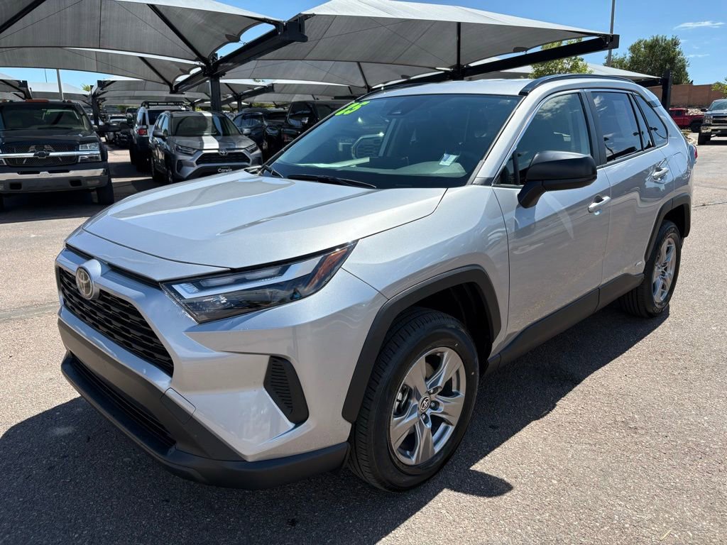 Used 2025 Toyota RAV4 LE image 4