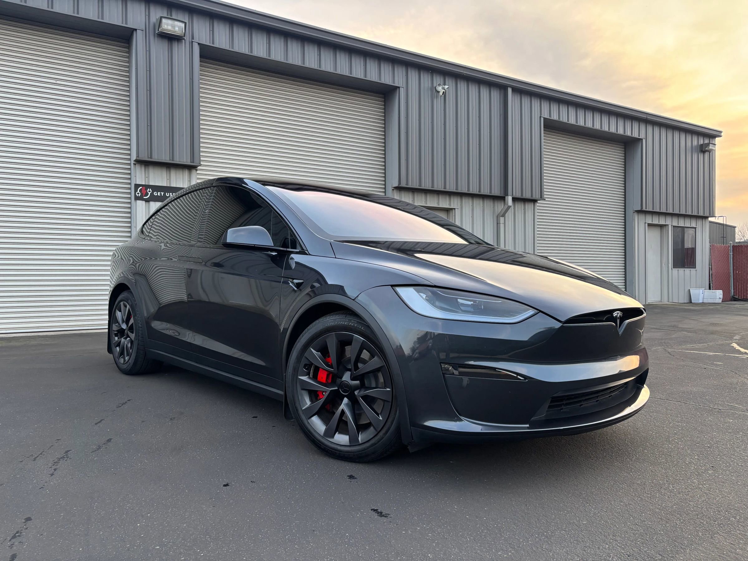 Used 2024 Tesla Model X Plaid image 2