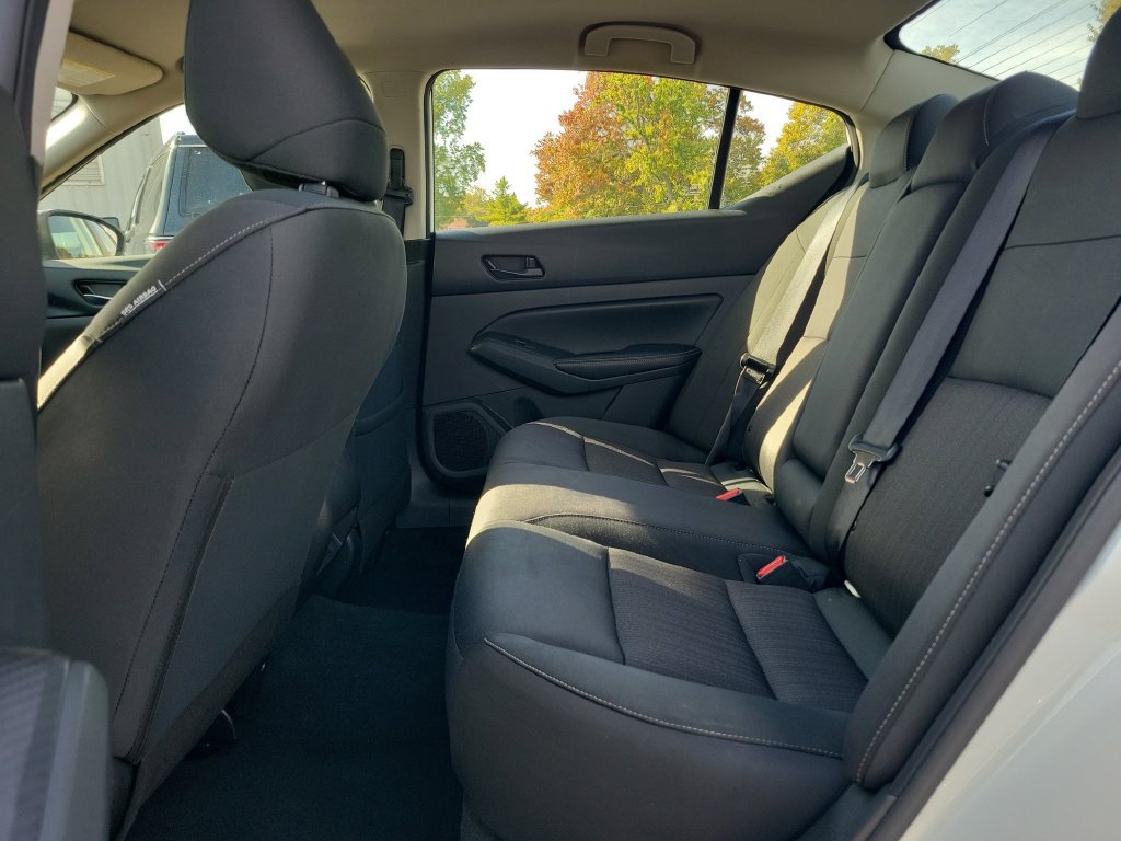 Used 2024 Nissan Altima 2.5 SV FWD image 18