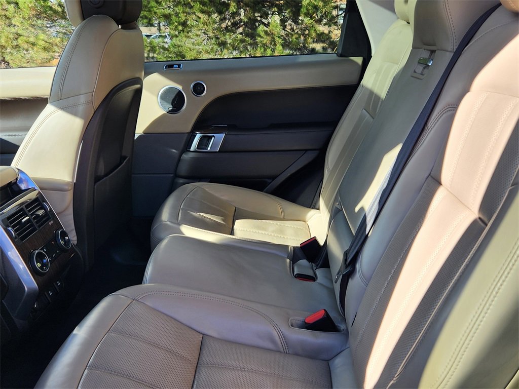 Used 2020 Land Rover Range Rover Sport HSE Dynamic image 10