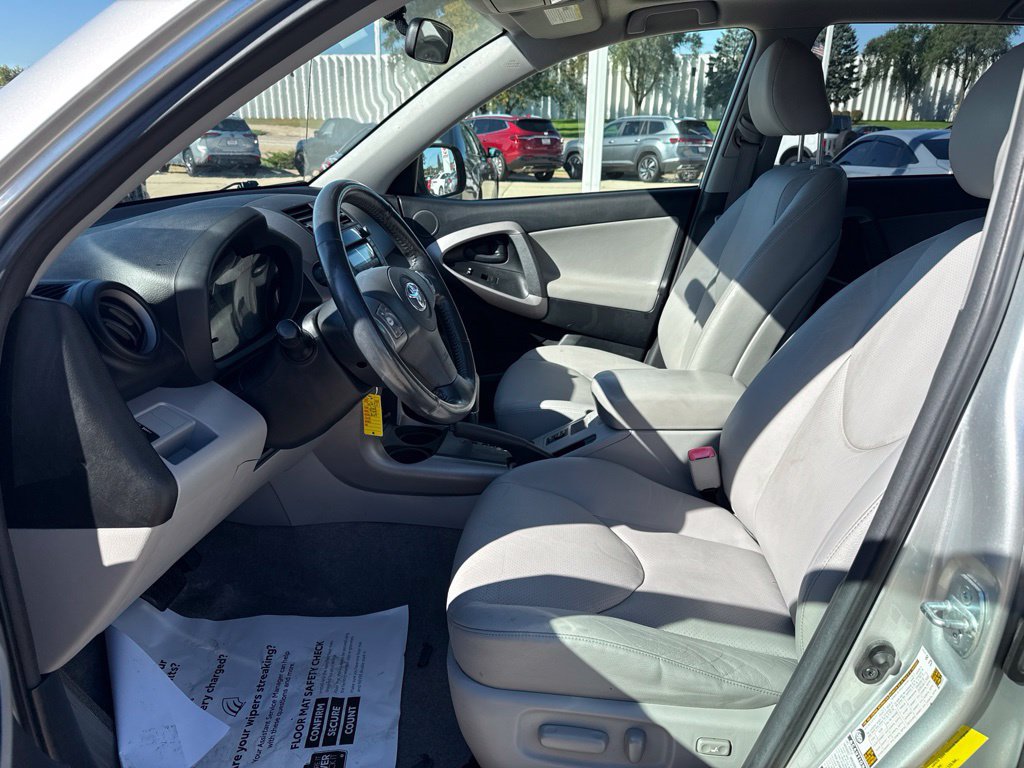 Used 2008 Toyota RAV4 Limited AWD/4WD image 7