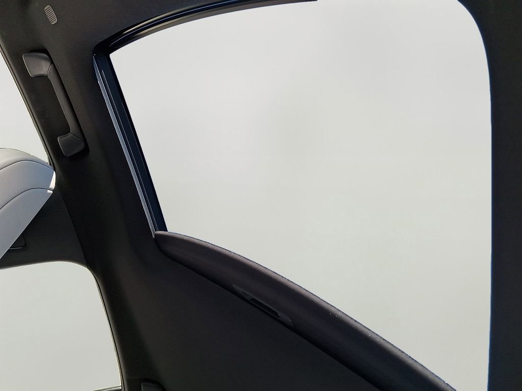 Used 2025 Lexus UX 300h AWD w/ Accessory Package (Z1) image 15