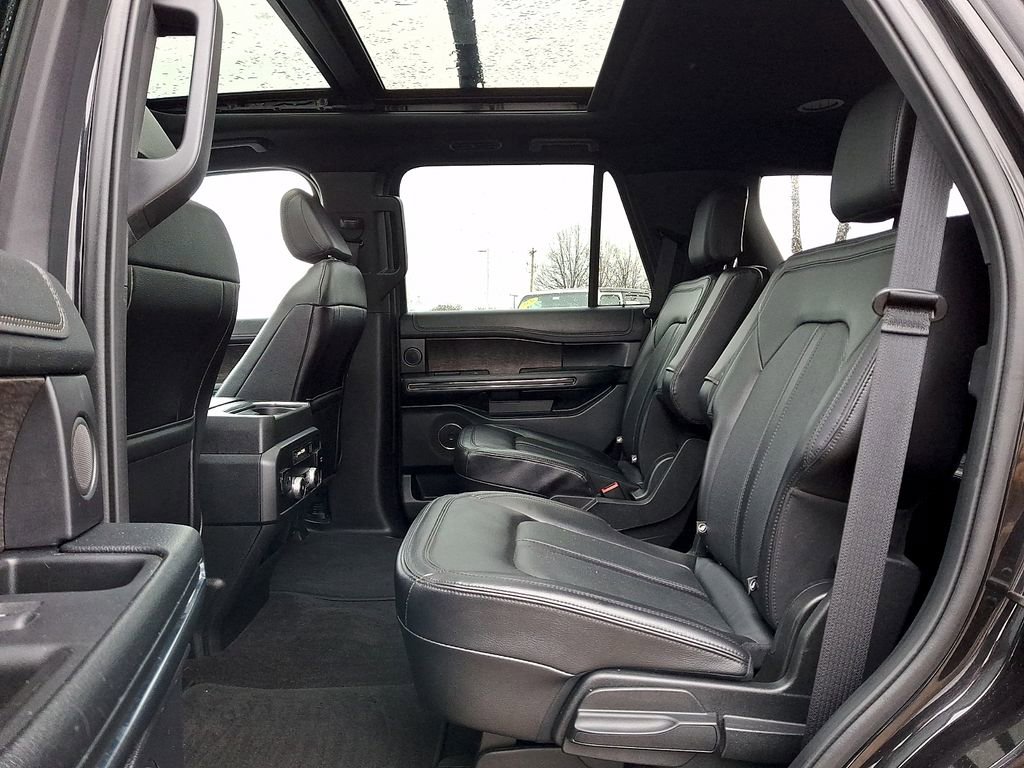Used 2021 Ford Expedition Limited image 10