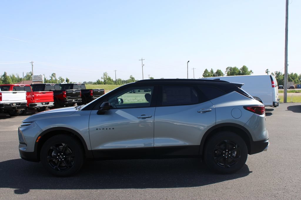 New 2026 Chevrolet Blazer LT w/ Convenience Package FWD image 6