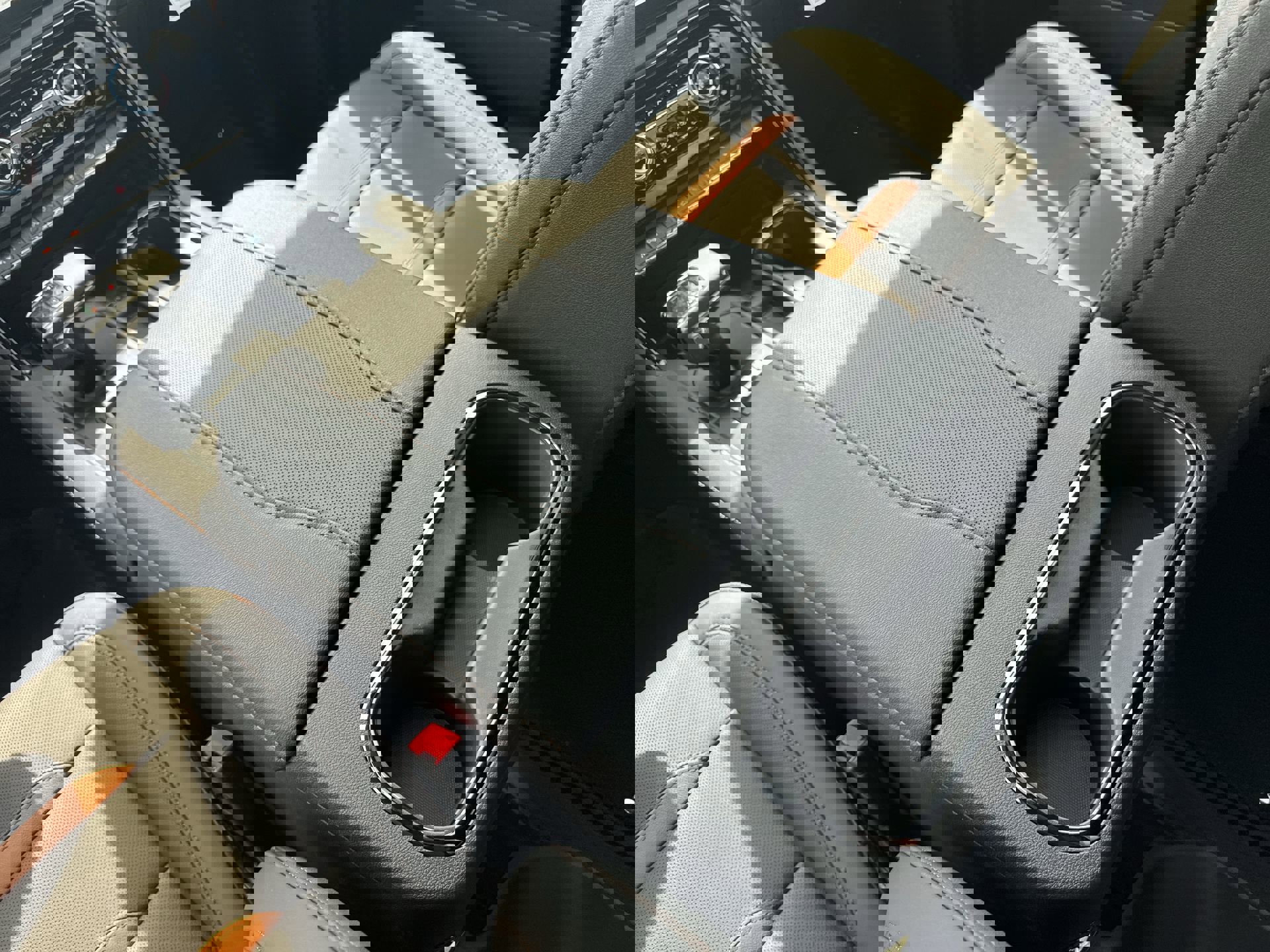 New 2026 GMC Sierra 1500 AT4 w/ AT4 Premium Package AWD/4WD image 23