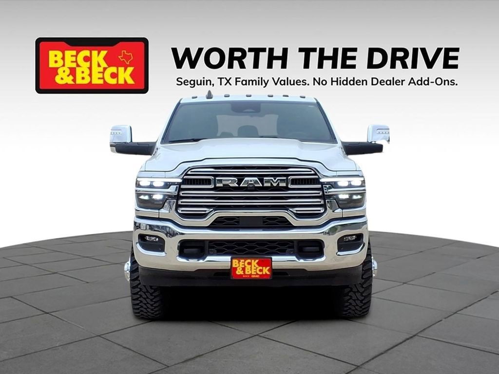 Used 2025 RAM 3500 Laramie AWD/4WD image 2