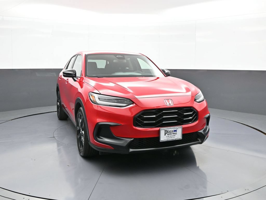 Certified 2025 Honda HR-V Sport image 3