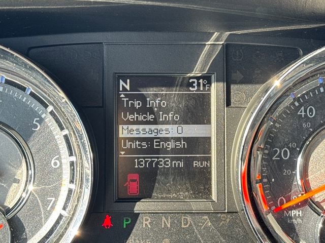 Used 2016 Chrysler Town & Country Touring image 17