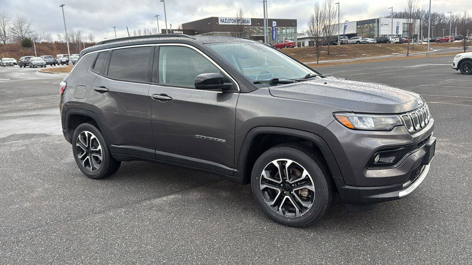Used 2022 Jeep Compass Limited image 2