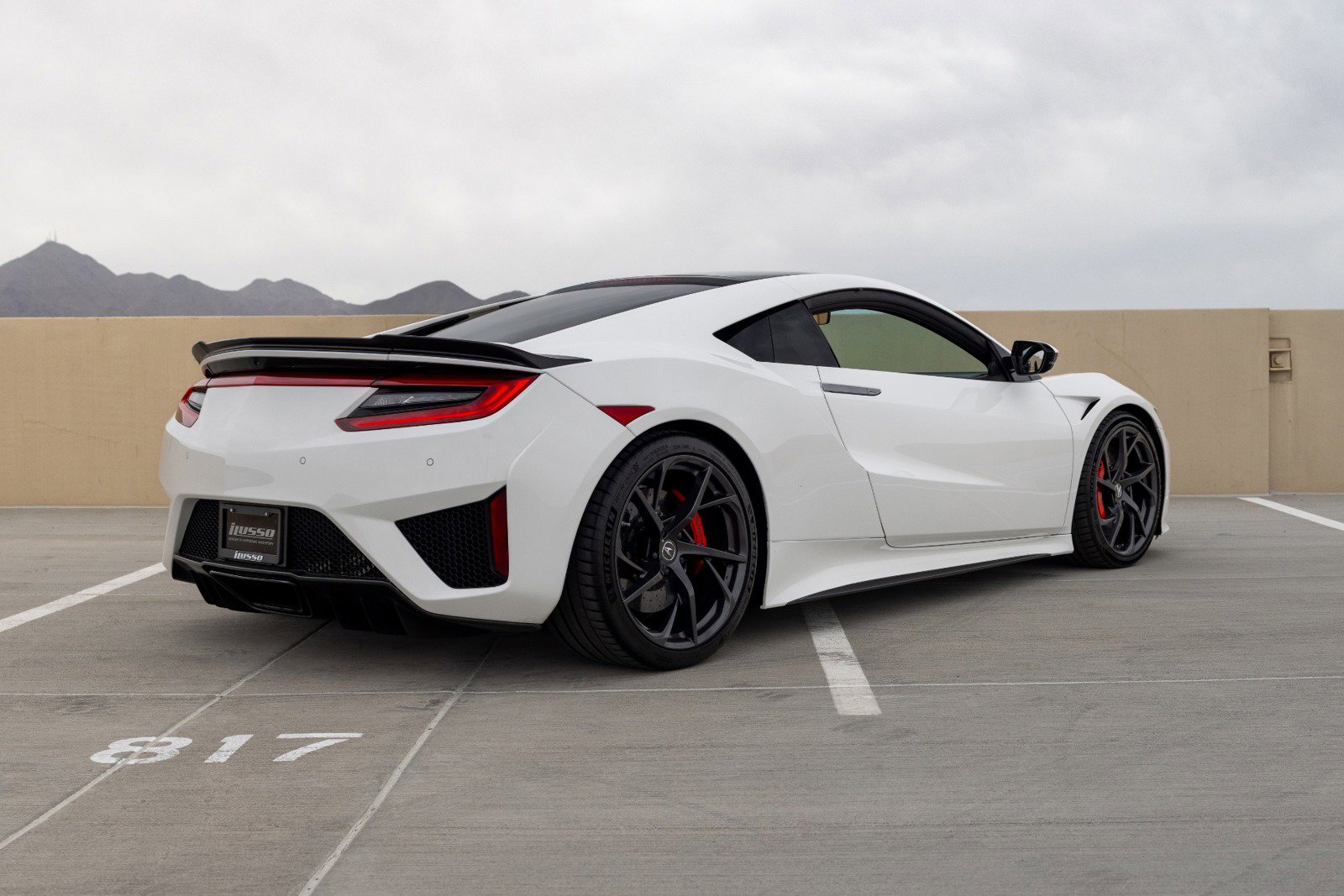 Used 2017 Acura NSX image 6