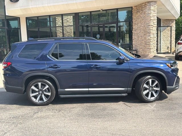 Used 2025 Honda Pilot Touring image 8