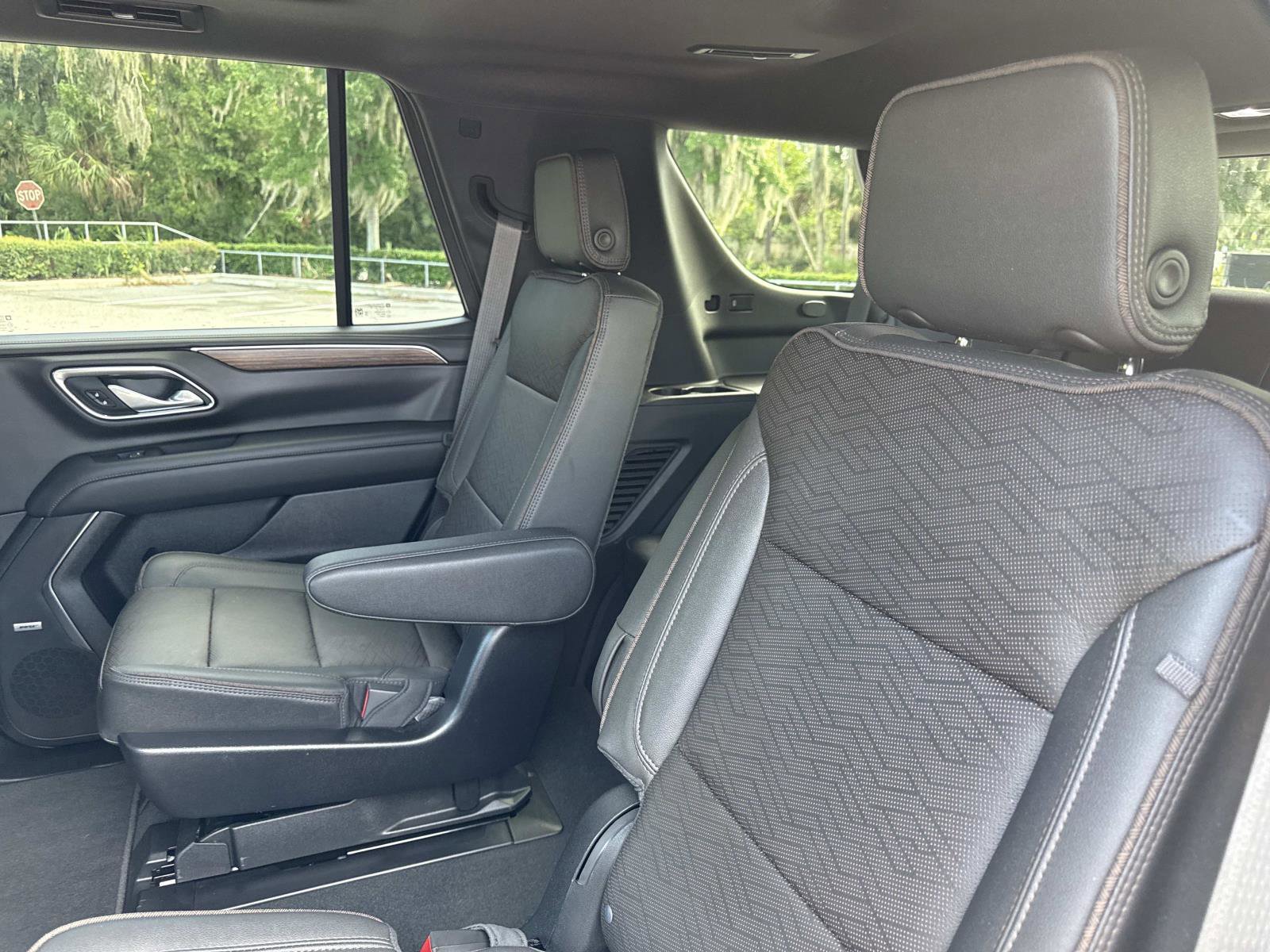 Used 2023 Chevrolet Tahoe High Country image 11