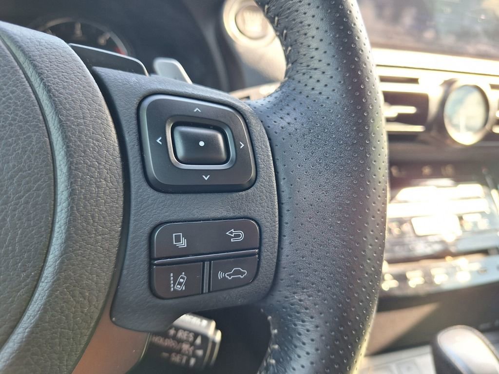 Used 2023 Lexus IS 350 F Sport image 19