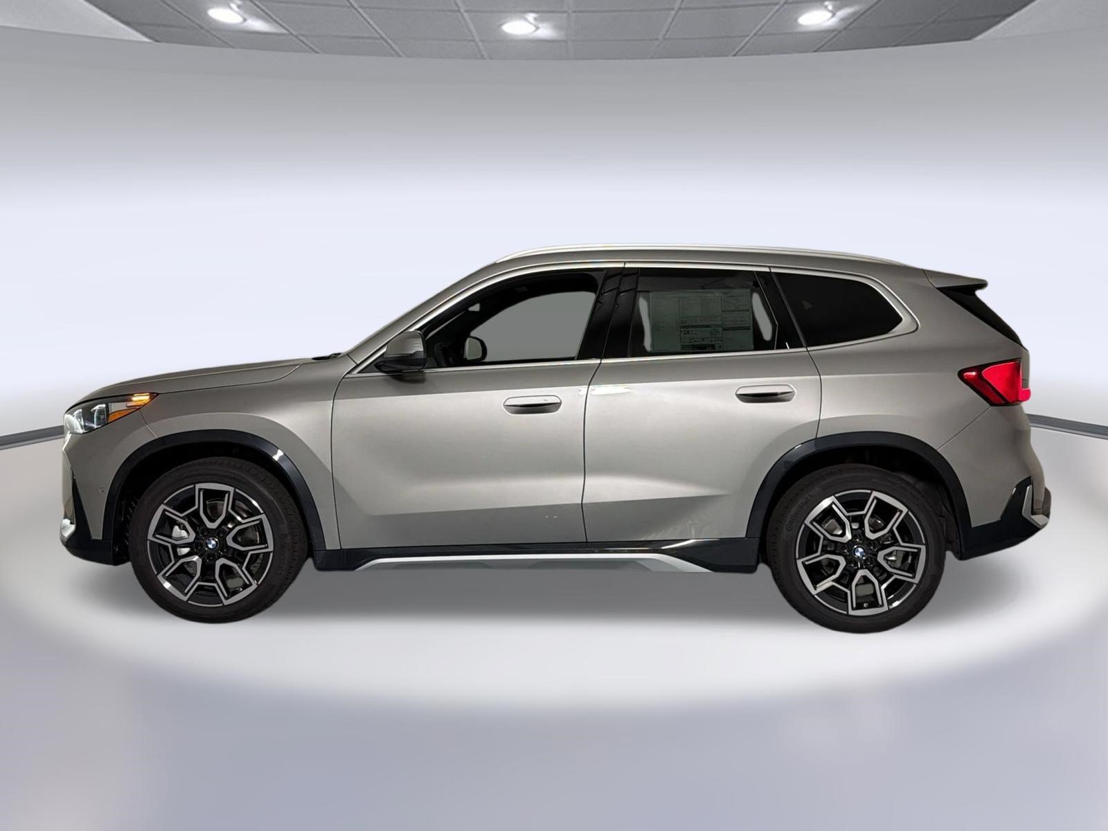 New 2026 BMW X1 xDrive28i w/ Convenience Package AWD/4WD image 2