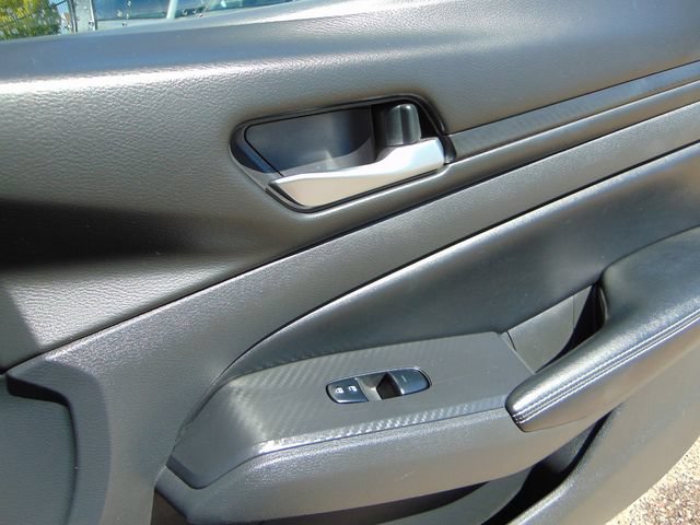 Used 2025 Nissan Altima 2.5 SV FWD image 25