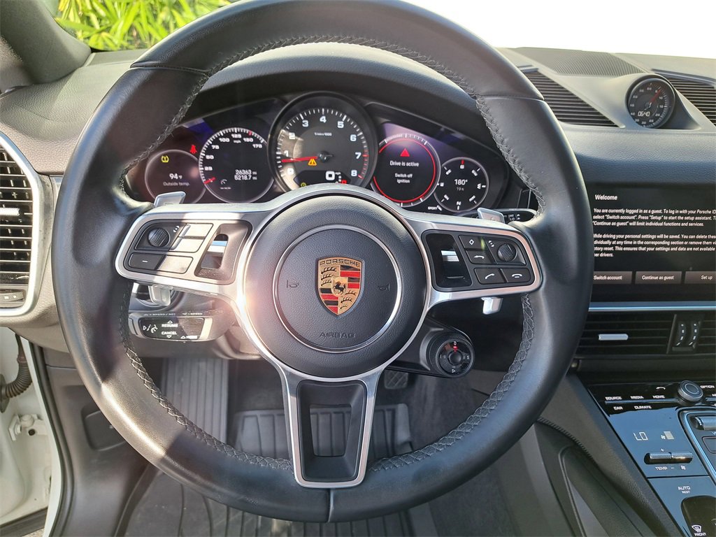 Used 2023 Porsche Cayenne Coupe image 18