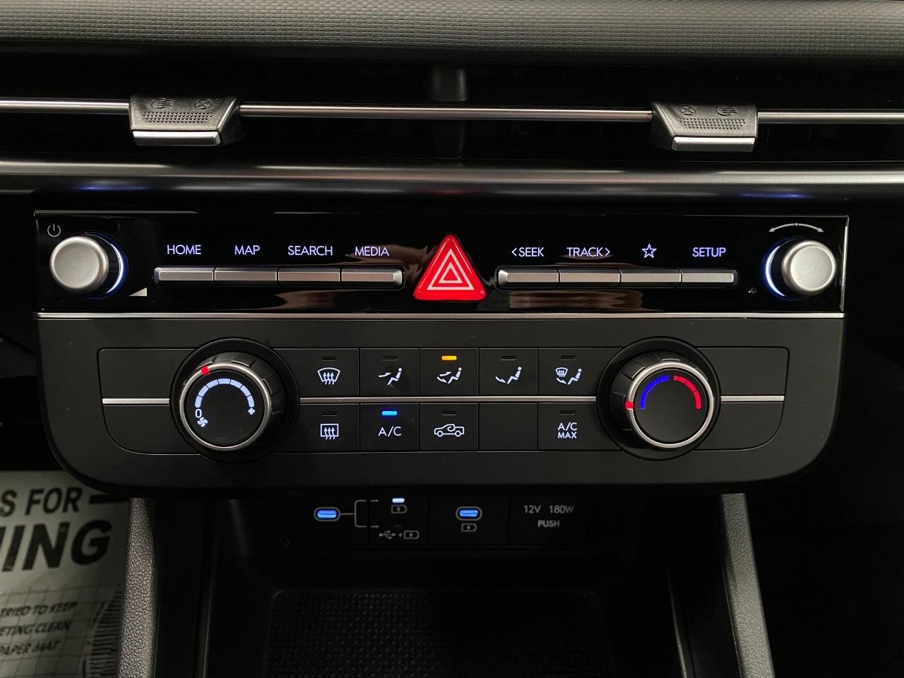 Certified 2025 Hyundai Santa Cruz SE AWD/4WD image 24