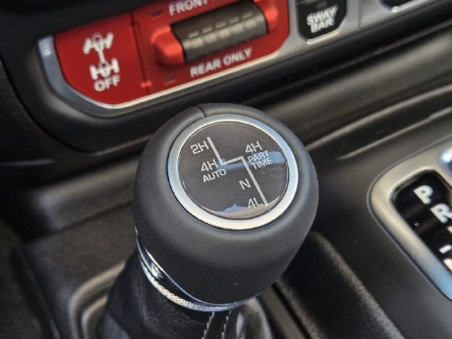 New 2026 Jeep Wrangler Unlimited Rubicon AWD/4WD image 18