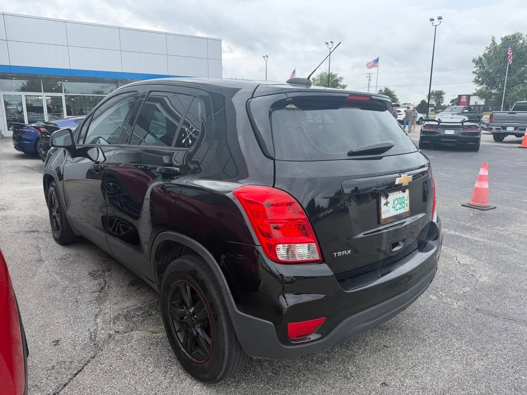 Used 2019 Chevrolet Trax LS FWD image 4