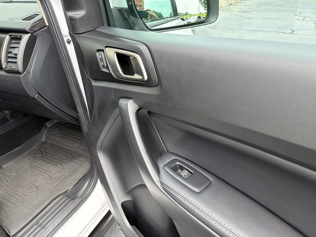 Used 2022 Ford Ranger Lariat w/ Tremor Off-Road Package AWD/4WD image 32