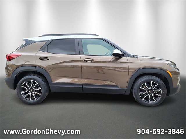 Used 2022 Chevrolet TrailBlazer ACTIV w/ Technology Package image 7