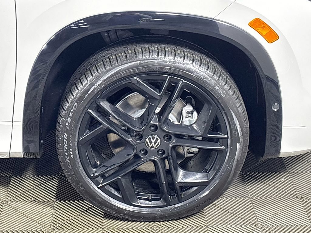 New 2026 Volkswagen Tiguan SE R-Line image 23