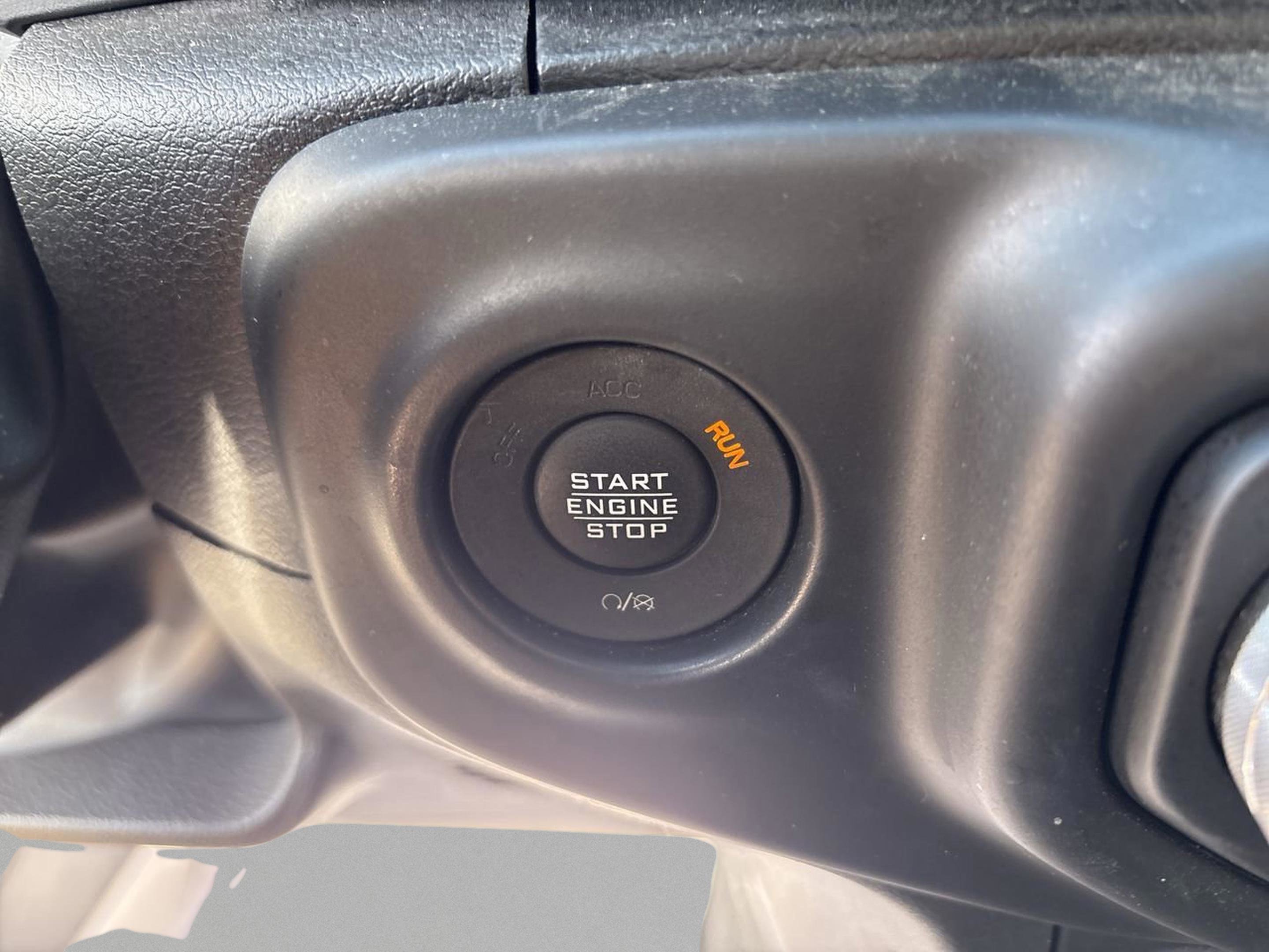 Used 2023 Jeep Wrangler Sahara w/ Cold Weather Group image 30