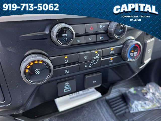 New 2025 Ford F550 2WD Crew Cab Super Duty w/ Snow Plow Prep Package image 31