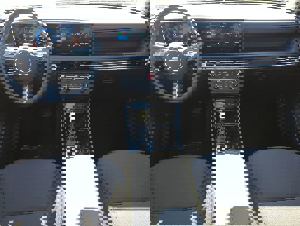 New 2026 Hyundai Tucson SE image 18